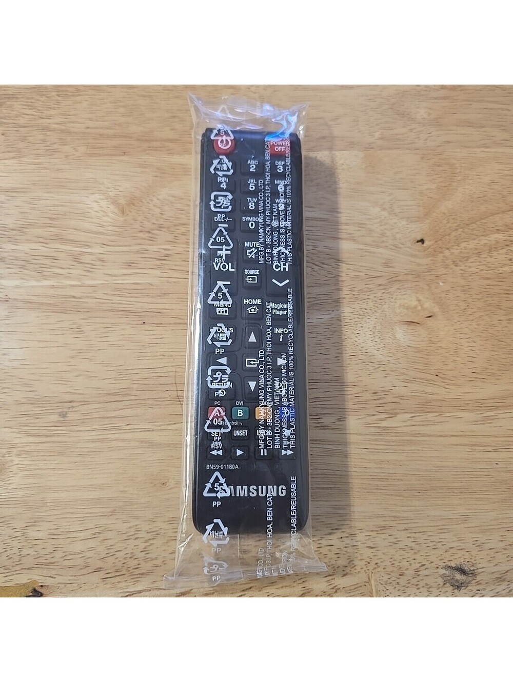 New OEM Samsung TV Remote Control BN59-01180A